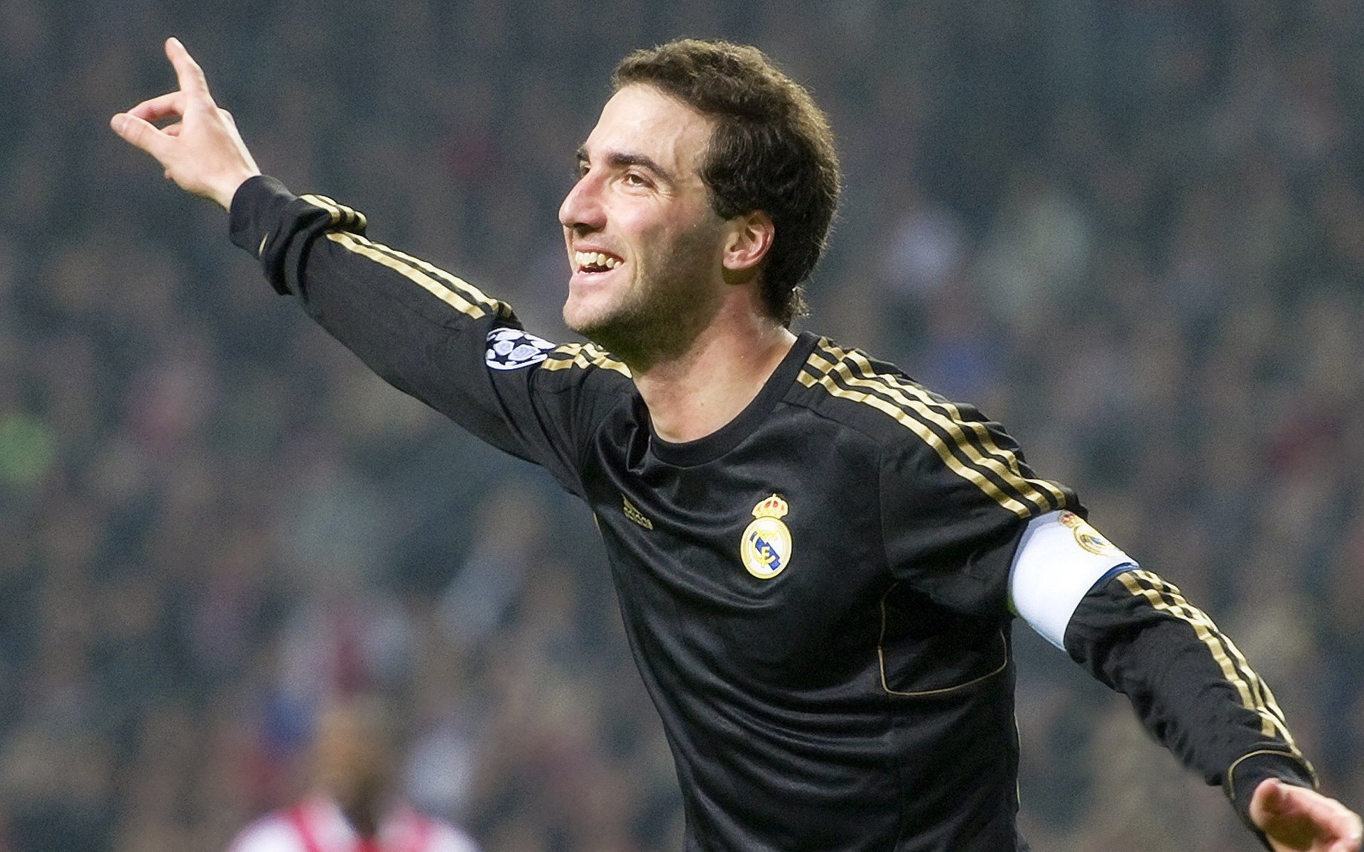 雷霆粉碎国王，布克打出生涯之夜，凤凰城的新王加冕