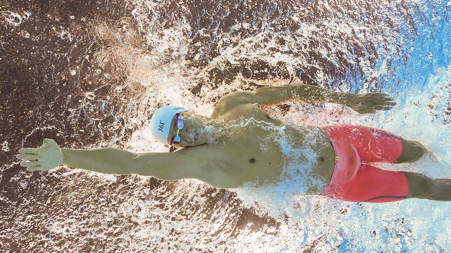 冰与火的对决，当伊朗节奏掌控东决关键战，冰岛式防守能否冻结胜负悬念？